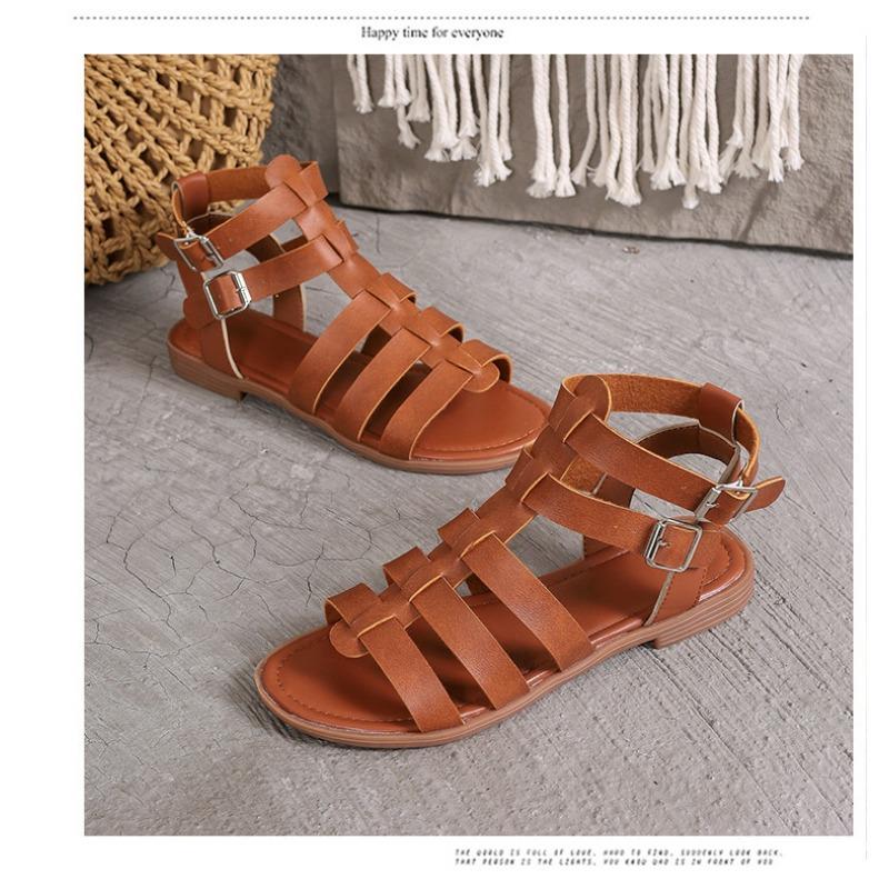 Sandali da spiaggia traforati antiscivolo con tacco grosso, da donna, di grandi dimensioni, alla moda primaverile e casual.