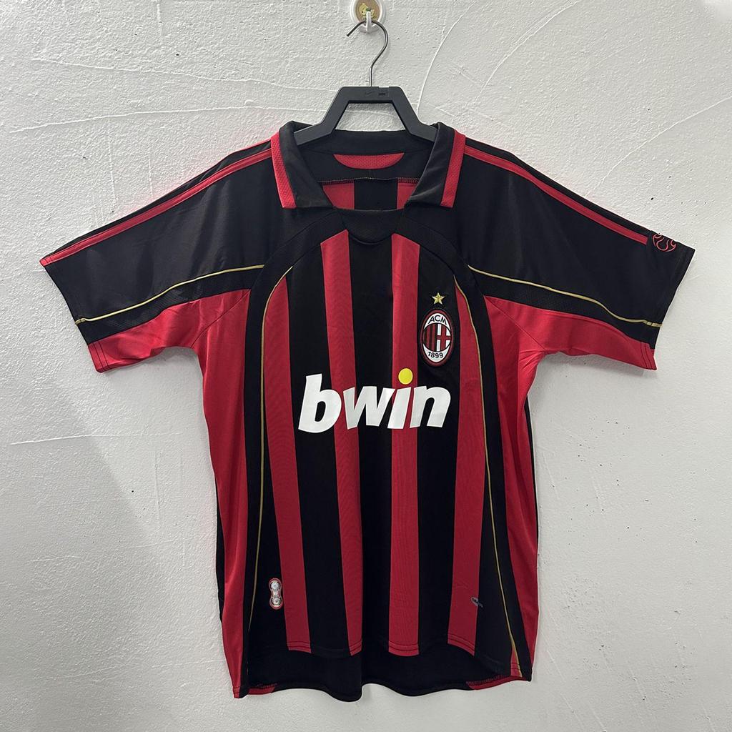 Arsenal '05-'06, Liverpool '06-'07 & AC Mailand Kaka, Henry & Gerrard Retro Trikot Kurzarm