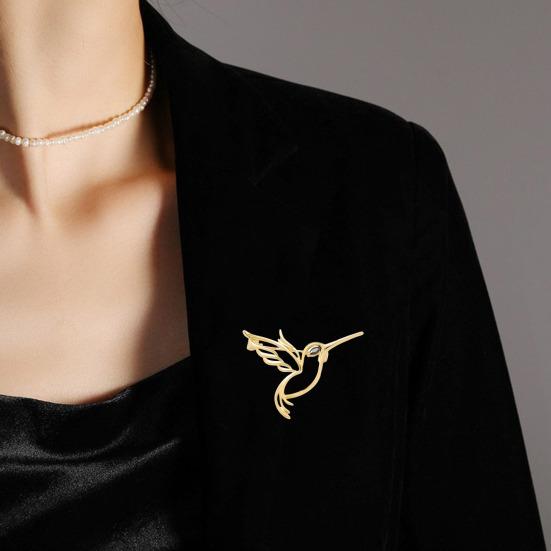 Bird Brooch Strong Pin High-Quality Alloy Durable Anti-Oxidation Hollow Hummingbird Shape Lightweight Elegant Women Outfit Accessories Gift Brooch Pin