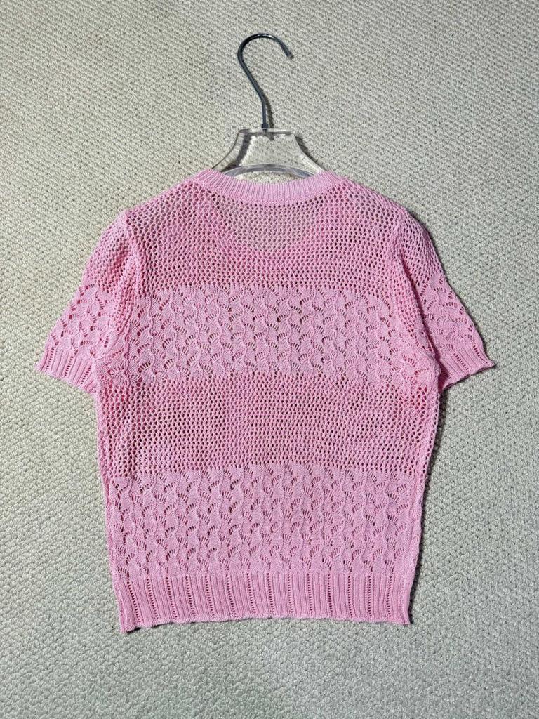 European High-Quality Metal Logo Knit Top - Short Sleeve, Round Neck, Casual & Versatile Design for Women