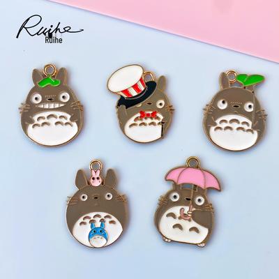 Totoro Miyazaki Hanger: Schattige Cartoon Legering Sleutelhanger Charm met Druppelolie Afwerking
