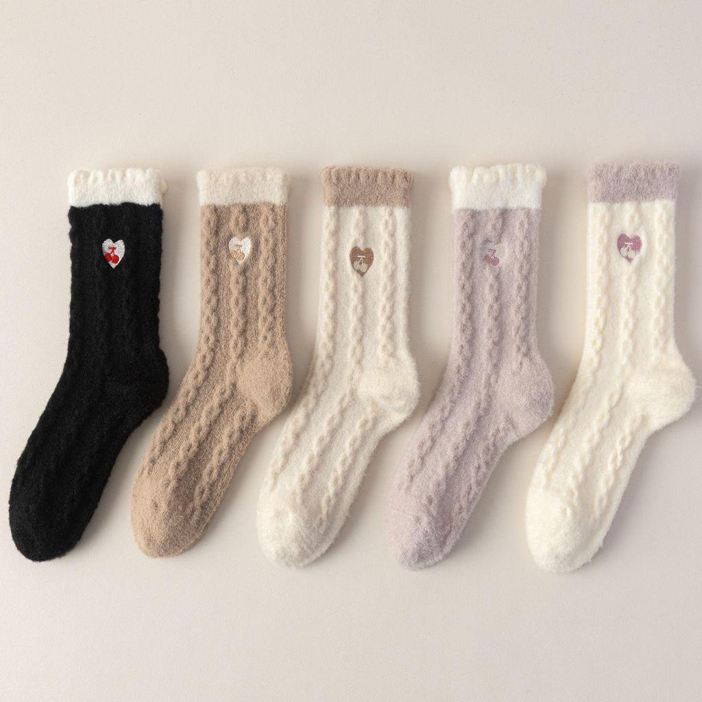 Korean Style Women's Mid-Calf Lace Color Block Wool Socks with Heart Embroidery - Fleece-Lined for Extra Warmth