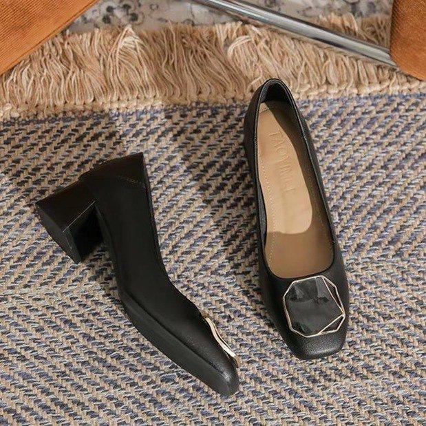 Měkká kůže střední podpatek silný podpatek vysoké podpatky podzim novinka něžný vílí temperament francouzské méně společenské boty