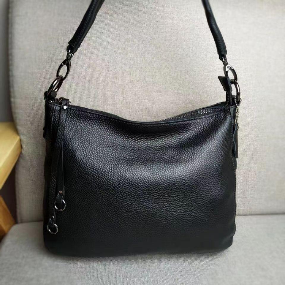 2026 Genuine Leather Women's Shoulder Bag High Quality Cowhide Handbag Versatile Bag Daily Casual Crossbody Bag As Gift