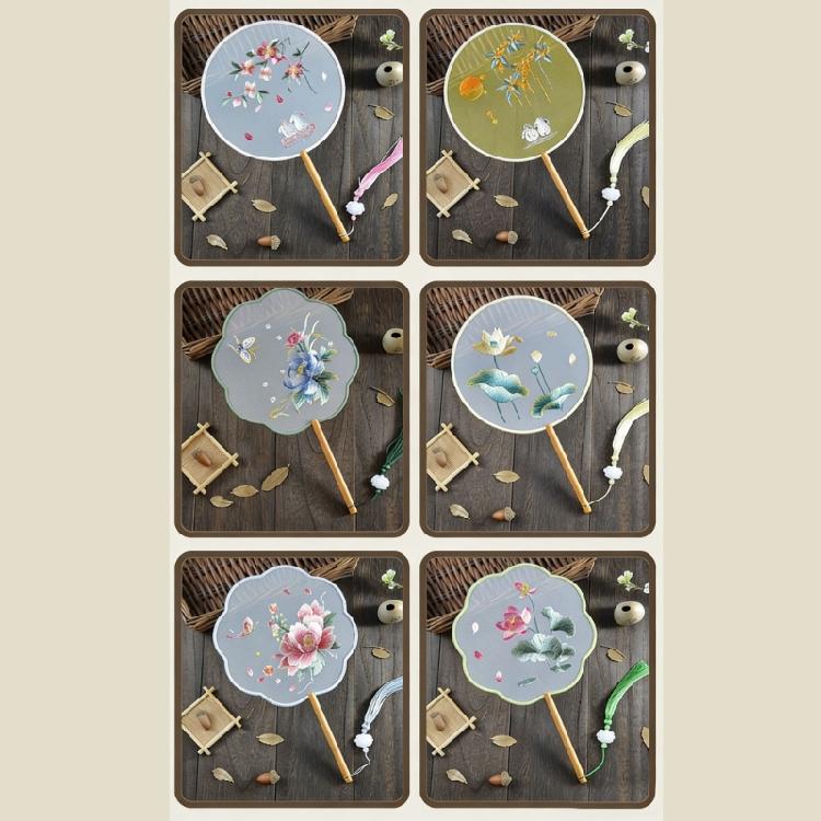 Vintaged Styles Silk Embroidery Round Fan Chinese Dance Fan For Photography And Cultural Activities
