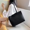 New Tote Bag Women's Large-capacity Simple Japanese Commuter Bag Handbag Women's Bag Casual Versatile Shoulder Bag