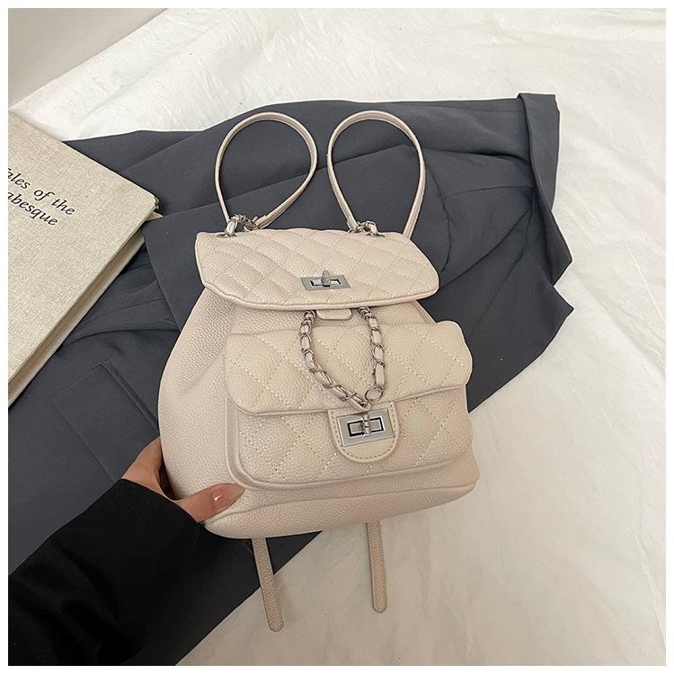 

Корейская версия ромбовидного маленького рюкзака, сумка-тоут в стиле маленького свежего ветра от интернет-знаменитости, новый универсальный модный трендовый рюкзак с цепочкой 2025 года