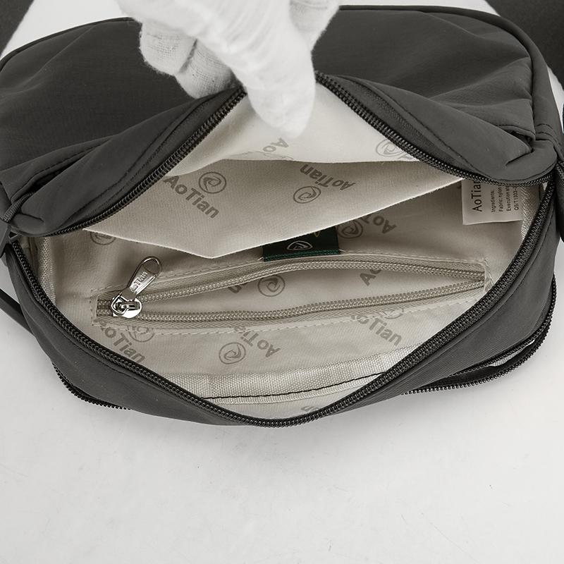 Commuter Shoulder Bag Women's Lightweight Multi-compartment Crossbody Bag