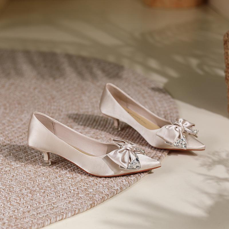 2023 Bridal High Heels: Pointed Toe Xiu He Suit, Comfortable for Pregnant Women, Chinese Wedding Shoes