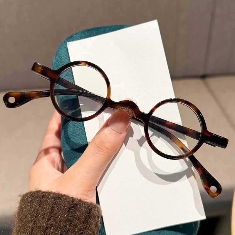 New Fashion Small Round Frame Women's Reading Glasses Retro Ultra Light Neutral HD Personalized Anti Blue Light Glasses
