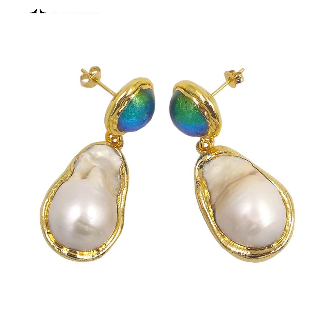 

Стиль масляной живописи Пресноводный жемчуг Позолоченные ушные шпильки Овальные жемчужные серьги Серьги в стиле барокко