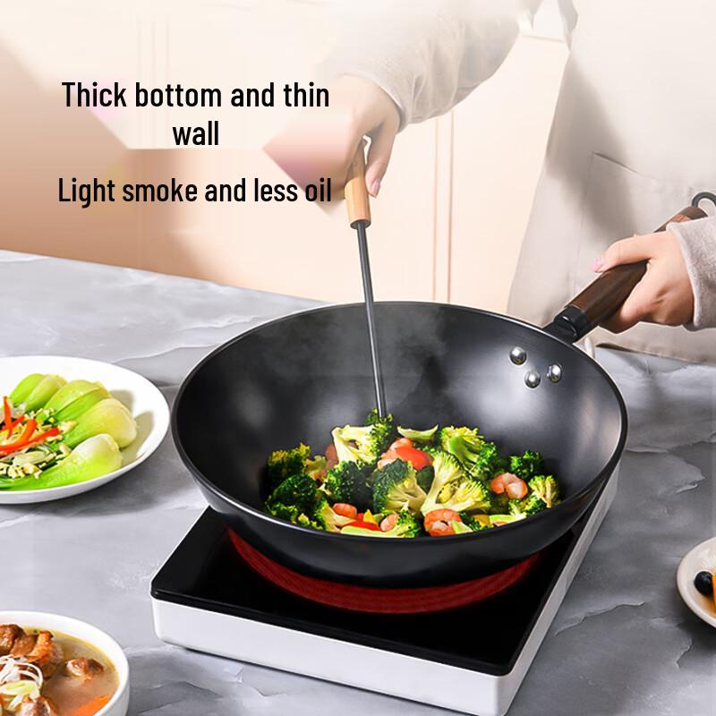 SANHO Nitrided Hammered Iron Cookware Set