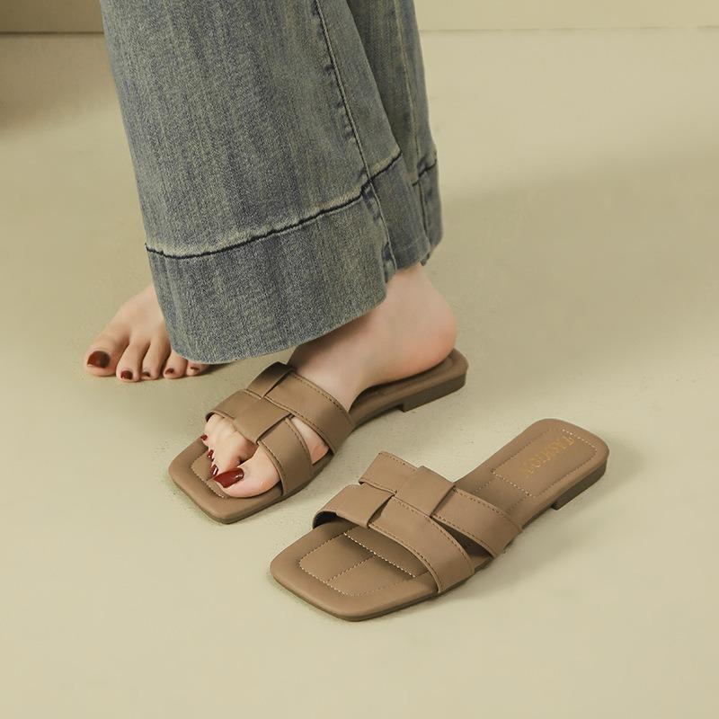Square-toed thick-heeled cool slippers for women's outer wear summer new fashion woven one-word beach slippers