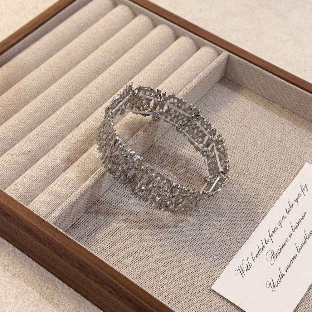 Europe American Style Rhinestone Bangles Minority Design Exaggerated Bracelet  Gift