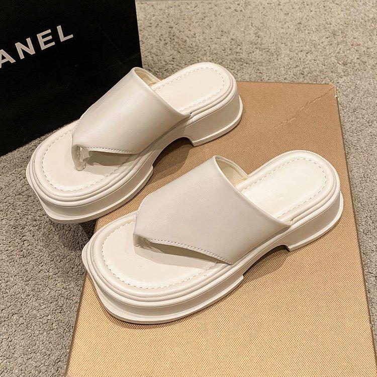 

Женская обувь для внешней торговли 2025 лето новая толстая подошва с носком манго однотонные повседневные крутые шлепанцы женские 40