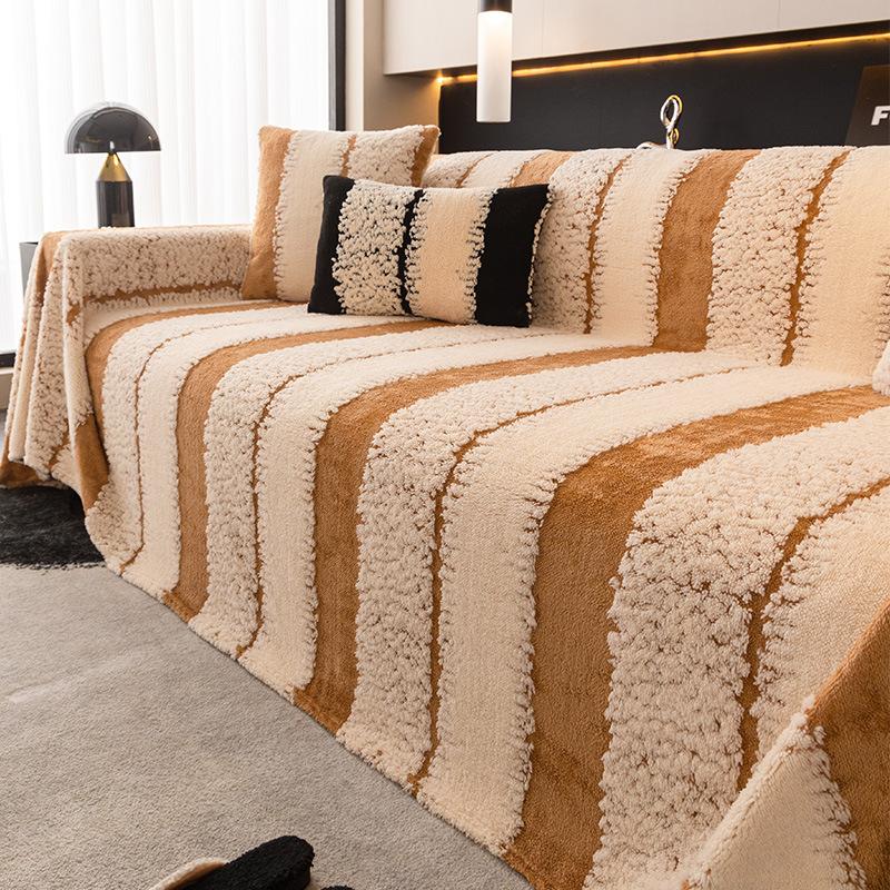 Sofa Protector, Vintage Interlaced Comfortable Sofa Blanket, Suitable for Pets, Anti-slip Protection, Luxury Thick Velvet Sofa Cover