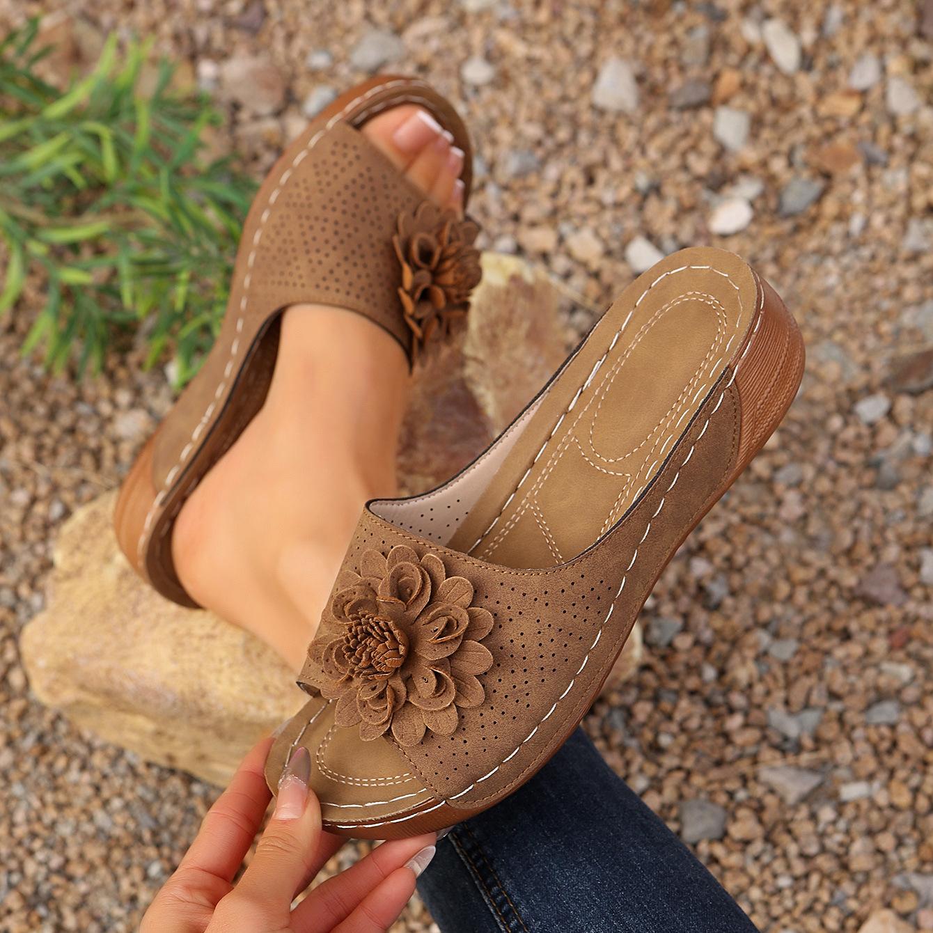 

Весенние и летние новые женские туфли больших размеров с покатыми каблуками и открытыми носками, с цветочным декором, однотонные пляжные тапочки 36 коричневый