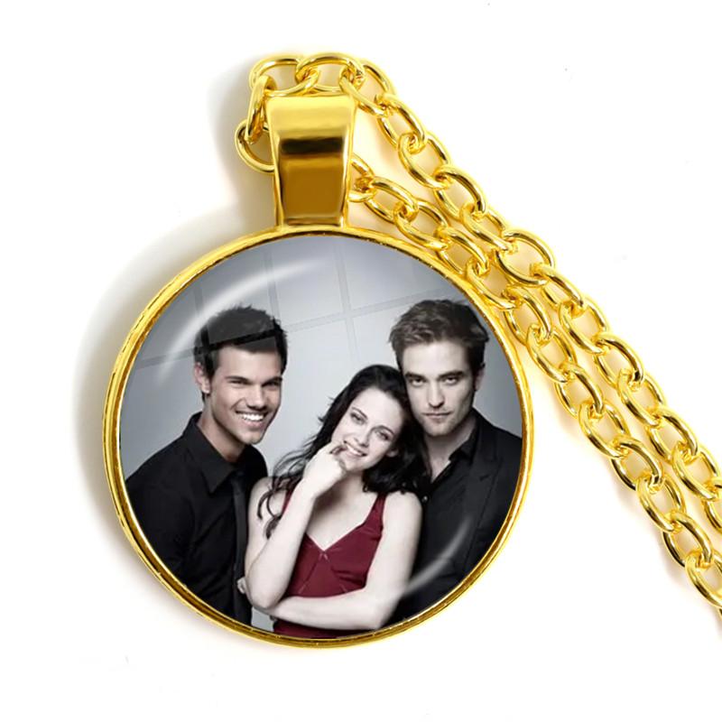 Nieuwe Twilight Film Bella Edward Jacob Renesmee Karakter Glazen Cabochon Hanger Ketting Handgemaakte Sieraden Kettingen