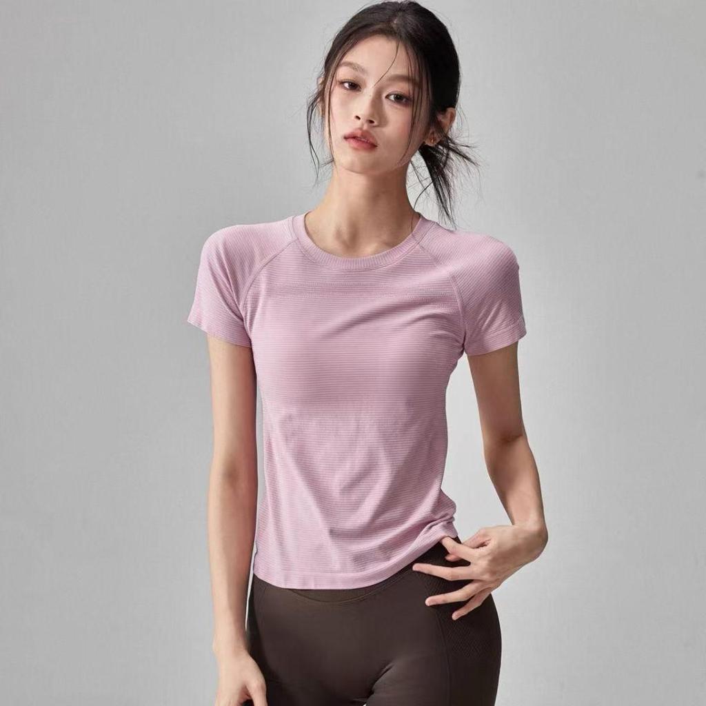 Quick-Dry Sports Yoga T-Shirt: Slim Fit, Short Sleeve for Spring/Summer Fitness & Running