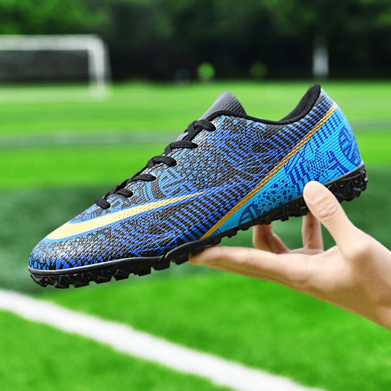 Foreign trade men's football shoes men's sports football shoes broken nails college students outdoor football game training shoes