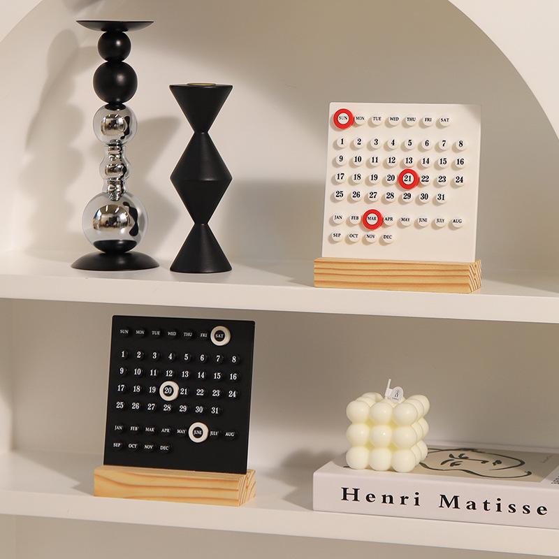 Nordic Wooden Ring Acrylic Calendar: Aesthetic Desktop Ornament and Decompression Decoration
