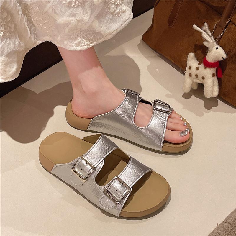 Thick-bottomed versatile beach cool slippers women wear summer new casual belt buckle cool slippers women