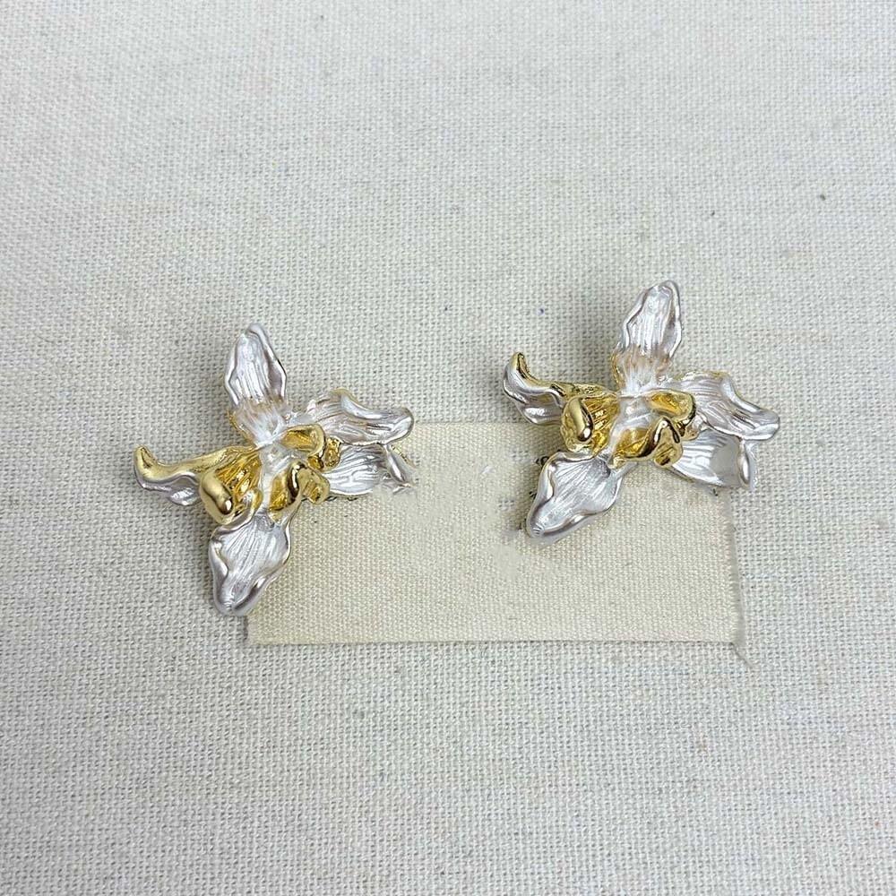 1 pair Luxury Enamel Iris Earrings Temperament Metal Flower Ear Studs  Women