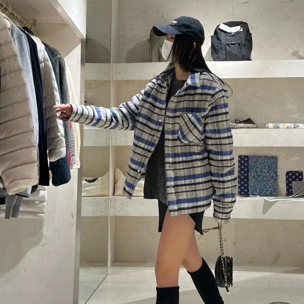 High-Quality Plaid Lapel Down Jacket: Pure Cotton, Brushed, Neutral Old Money Style, Loose Fit, Warm Zipper Outerwear.