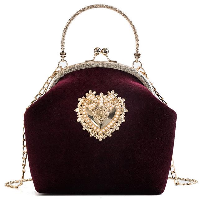 Gold Clip Crossbody Bags for Ladies Heart-shaped Metal Decoration Vintage Chain Shoulder Bag CLE