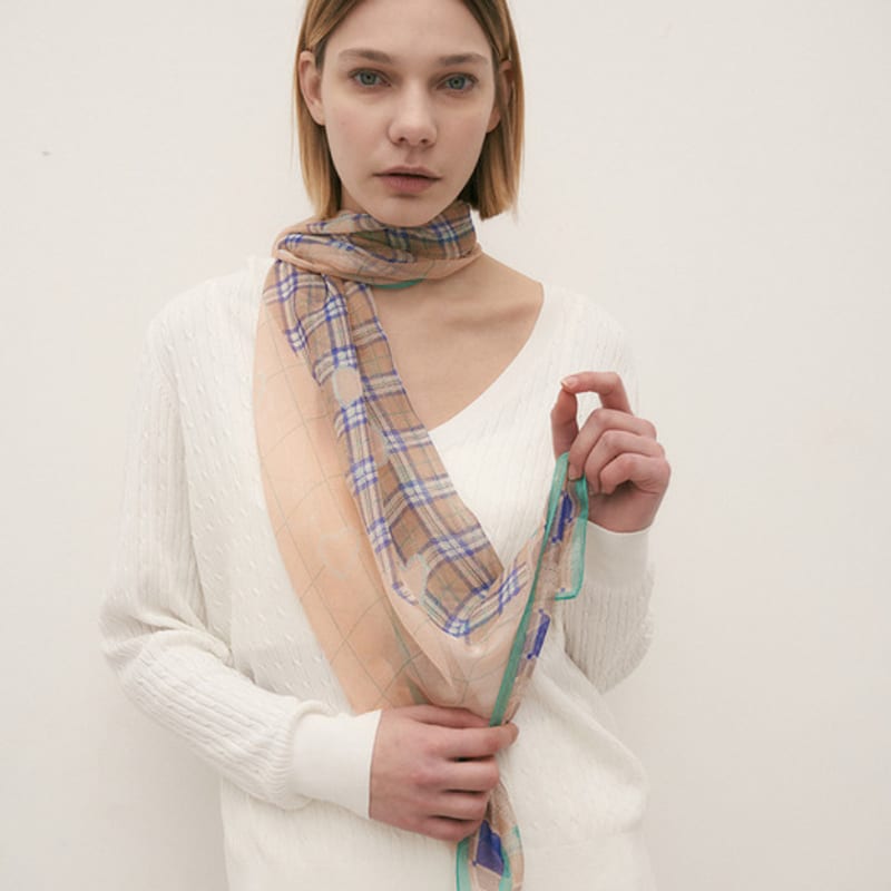 BB’DE SOLI’DE dahila silk scarf (2color)