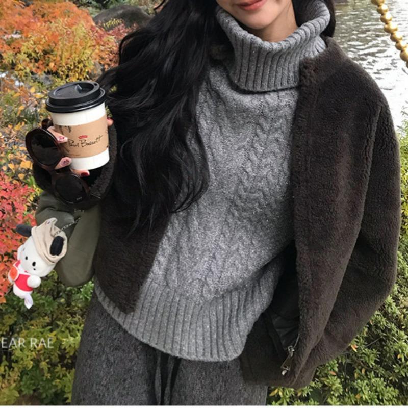 Autumn style new women's clothing fashionable twist knitted vest turtleneck sleeveless knitted top vest