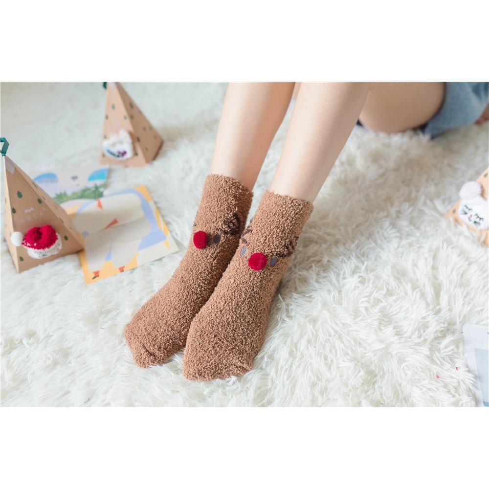 Fashionable Comfortable Warm Autumn Winter Plush Christmas Socks Fun Christmas Cartoon Prints Mid Tube Women's Socks