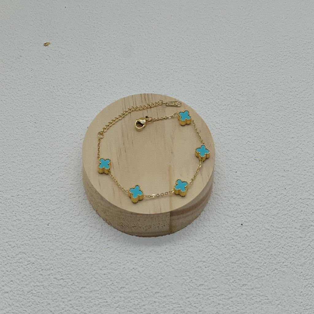 

9 мм двухсторонний браслет из ракушек Lucky Five Flowers с четырьмя листьями клевера, легкий роскошный стиль Ins, не теряет цвет, браслет из титановой стали 18K