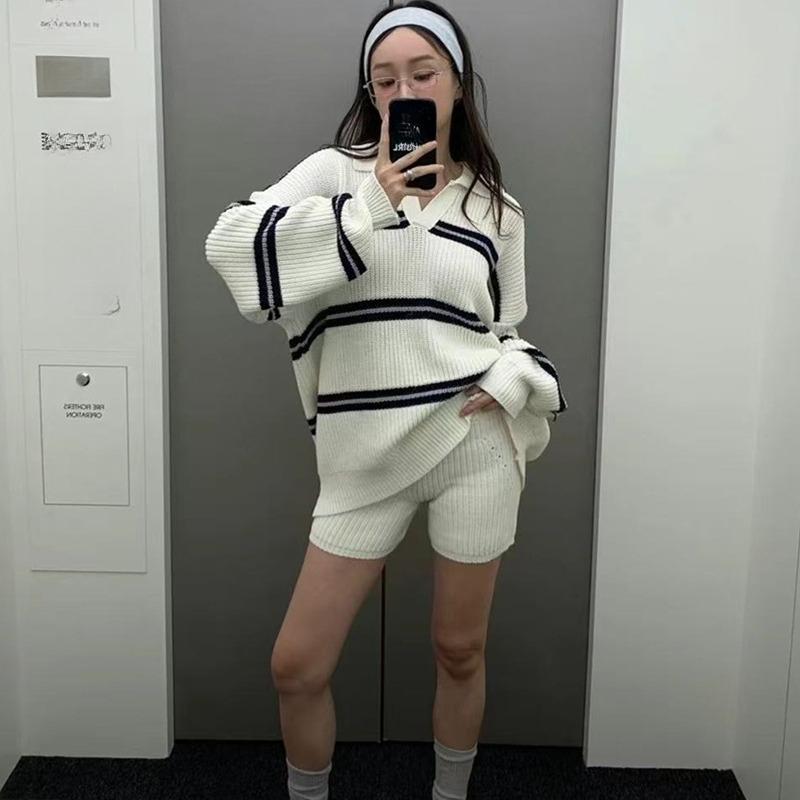 Vintage Stripe Casual Sports Suit for Women Spring Autumn Fashionable Relaxed Knit Long Sleeve Top + Shorts Two-piece Set Female
