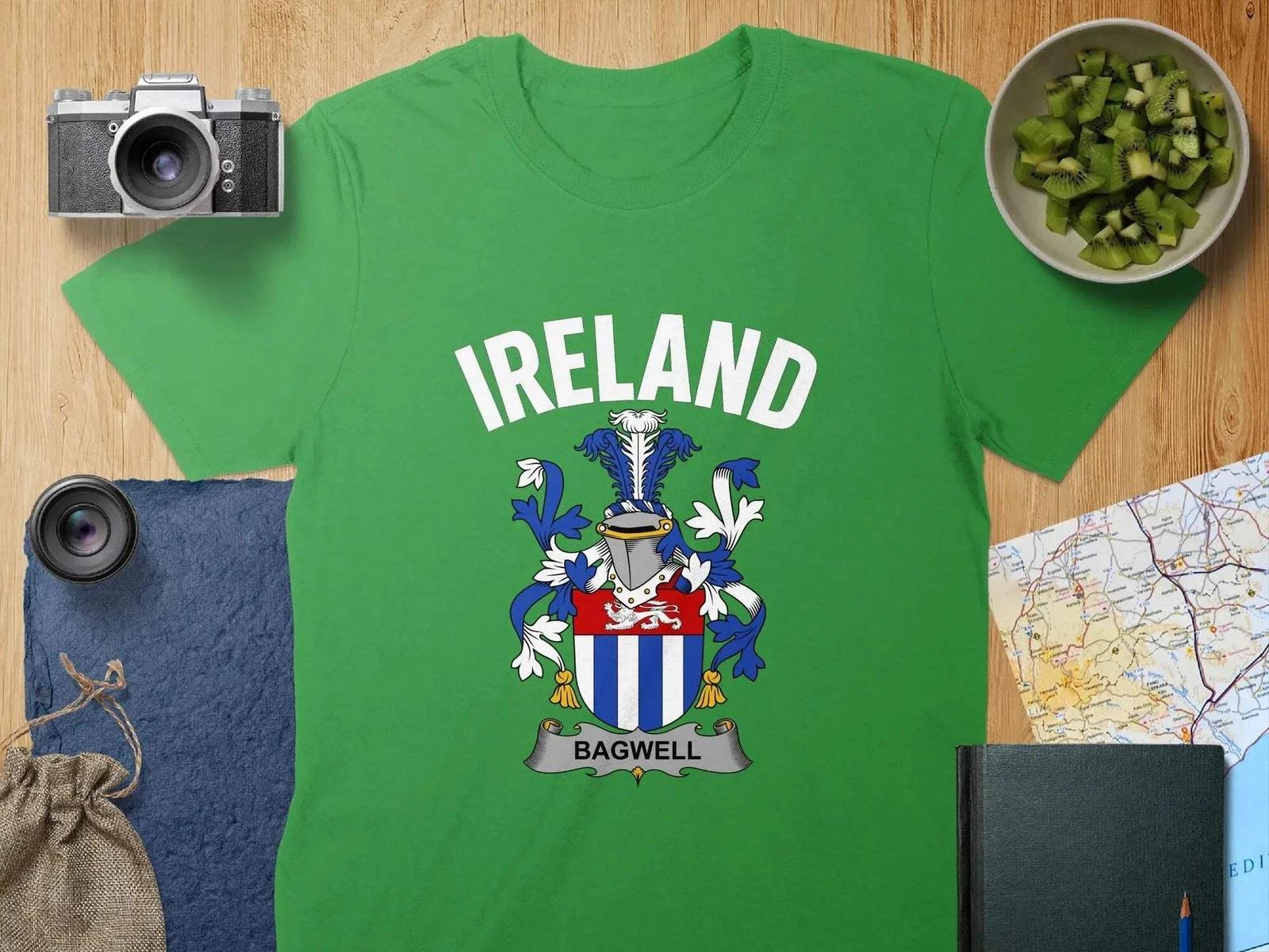 Bagwell Coat Of Arms Irish T-Shirt XL