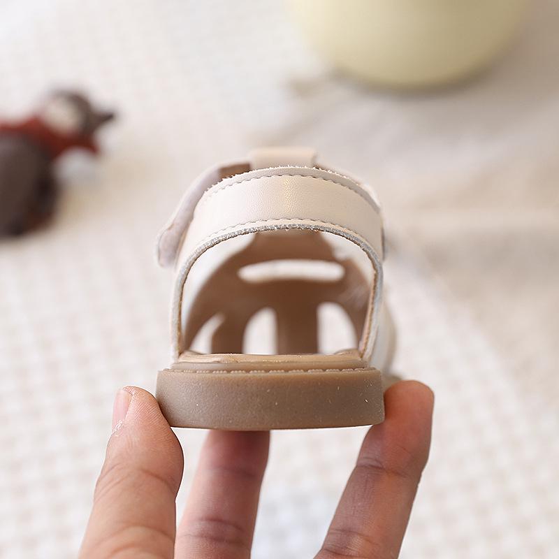 2026 Girls' Heart Hollow Turban Sandals - Korean Style, Breathable, Soft Sole Beach Shoes