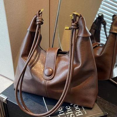 Retro Große Kapazität Tasche Umhängetasche Lässig Schlicht High-End Schulter Vielseitig Umhängetasche Tragetasche