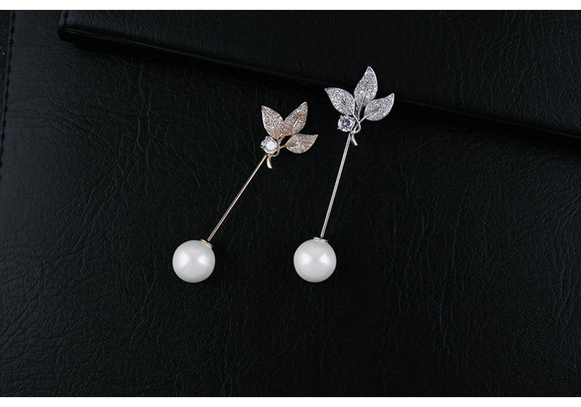 Unisex Crystal Leaf Brooch Pin: Gold-Plated Pure Copper with Micro-Set Zircon