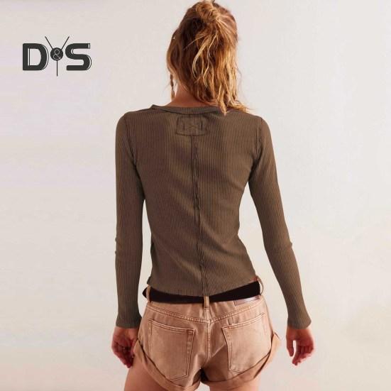 Женские трикотажные топы с круглым вырезом и длинным рукавом — фото 10