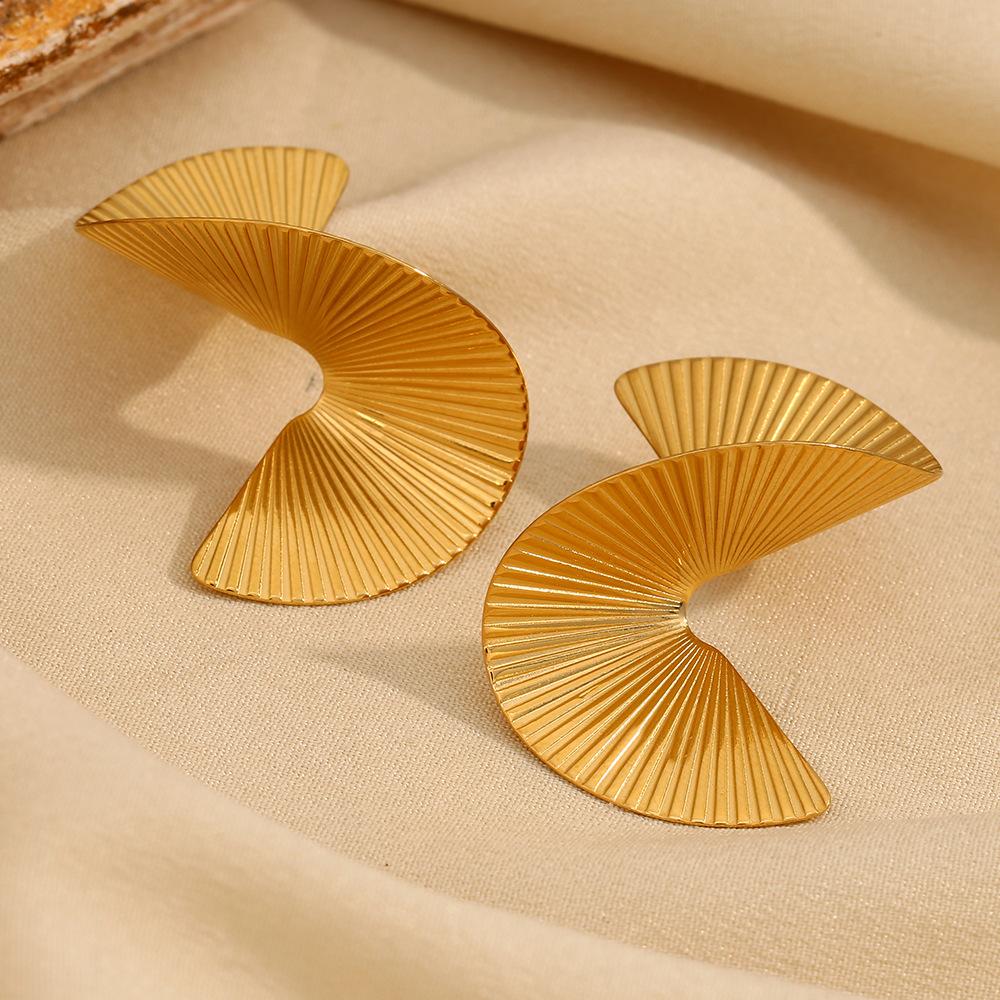 CARLIDANA Gold Plated Geometric Fan-shaped Circle Exaggerated Statement Punk Stainless Steel Twisted Earring Jewelry for Women