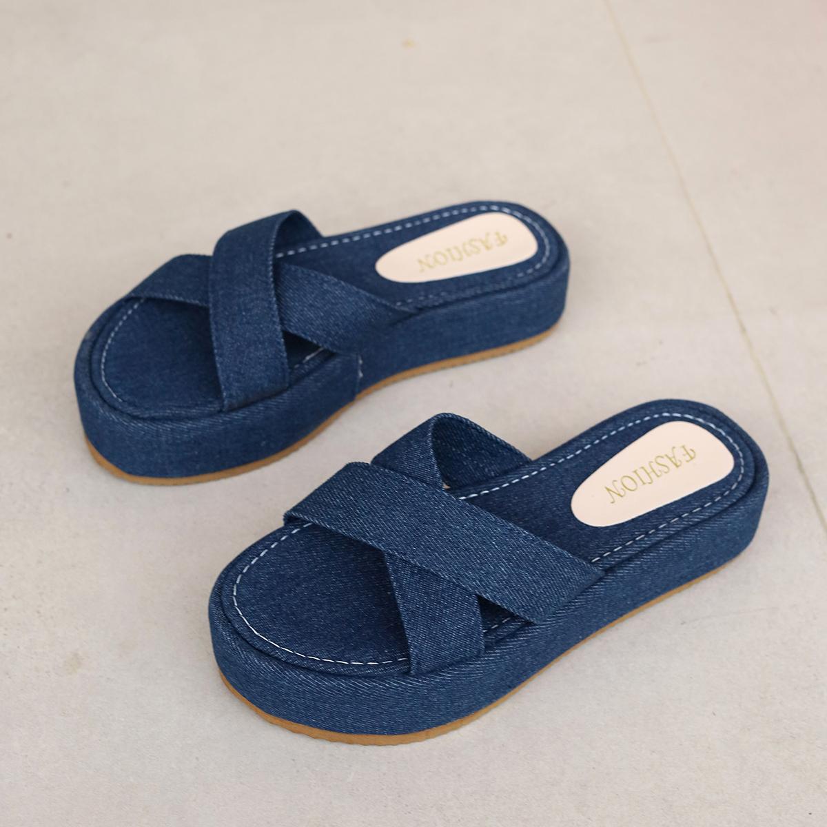 

Fashion Slippers Women 2025 New Flat Slippers Party Shoes Fashion Pearl Sandals Slippers Roman Women Flip-Flops Casual Beach Shoes Trend 36