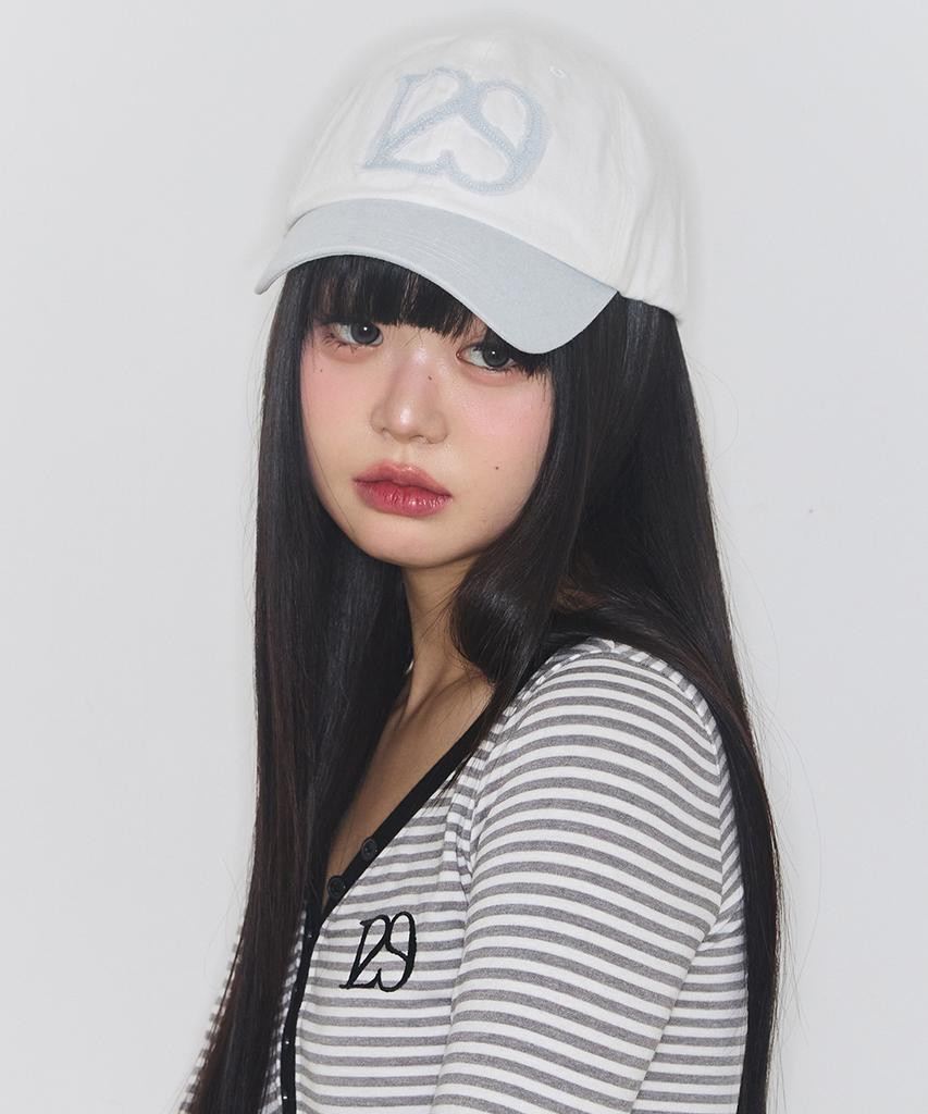 ILLIGO 129 Applique Ball Cap Sky