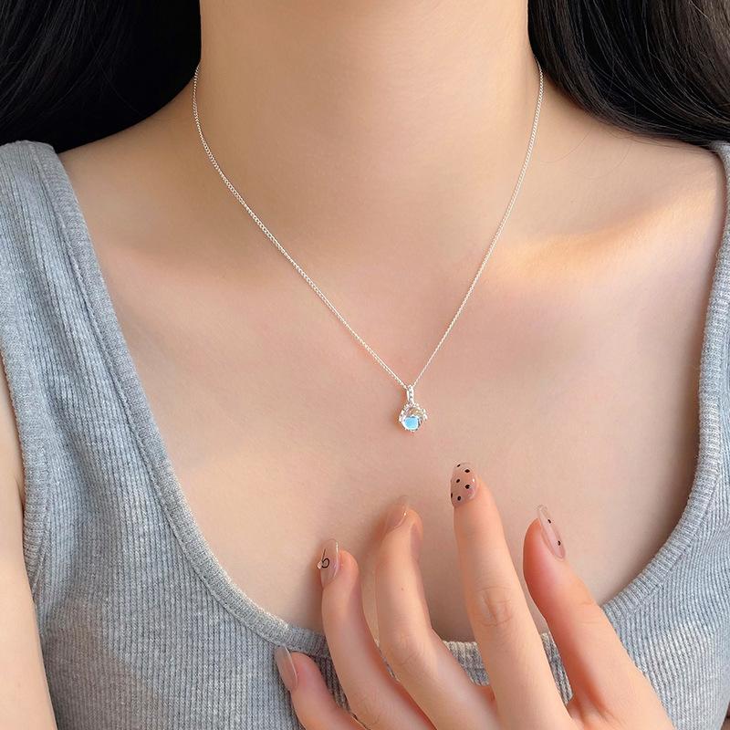 Colorful Stone Pendant Personalized and Versatile Daily Literary Style Niche Design Collarbone Chain