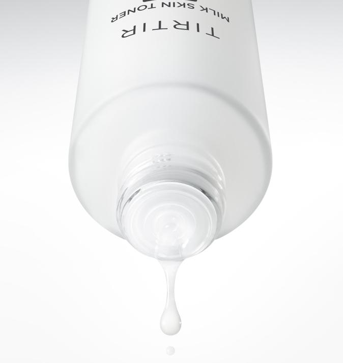 TIRTIR Milk Skin Toner Light 150ml / Refreshing & Brightening Toner for Oily Skin