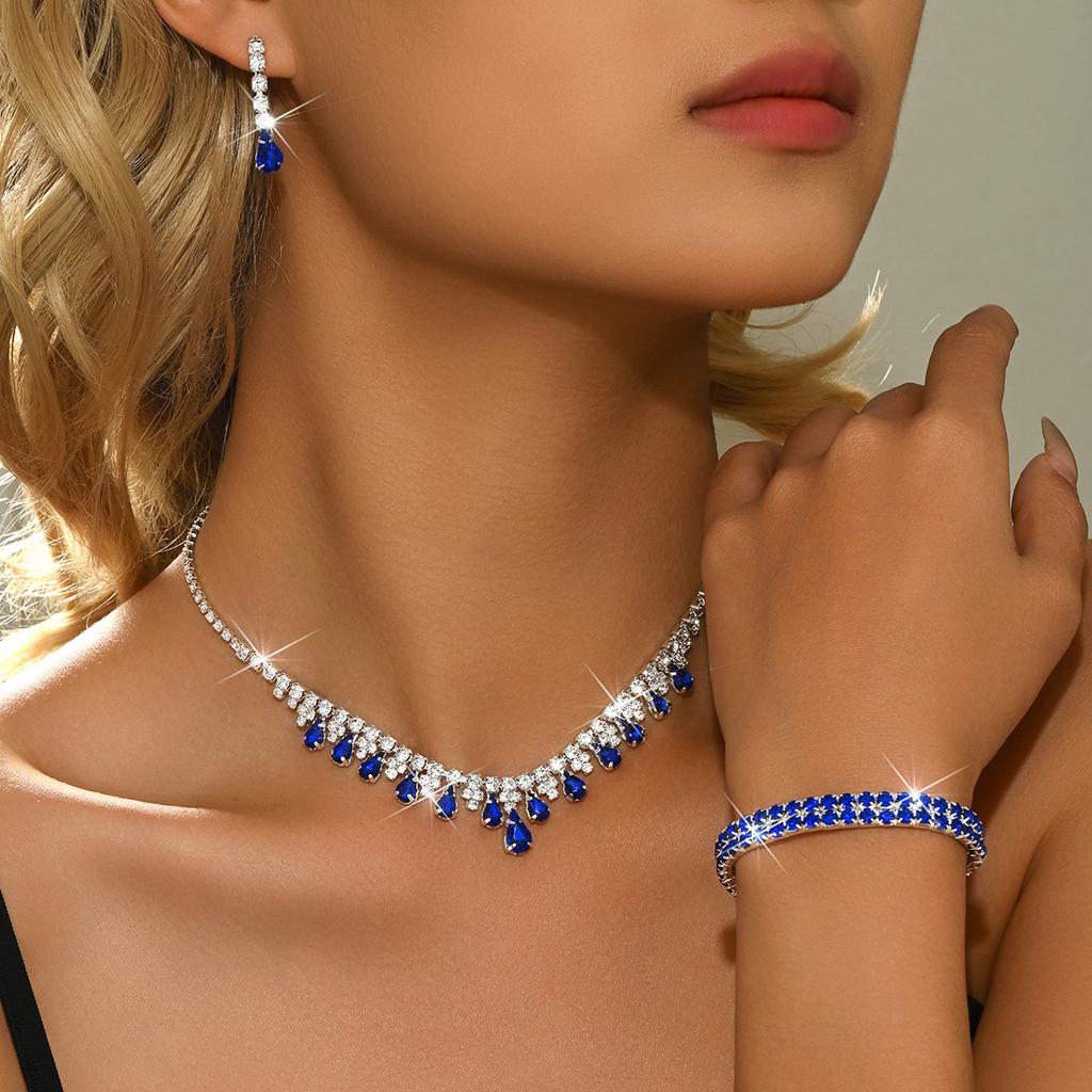 2026 Wind Light Luxury Super Flash Crystal Claw Chain Necklace Women's Banquet Celebration Bracelet Full of Diamond Jewelry Set