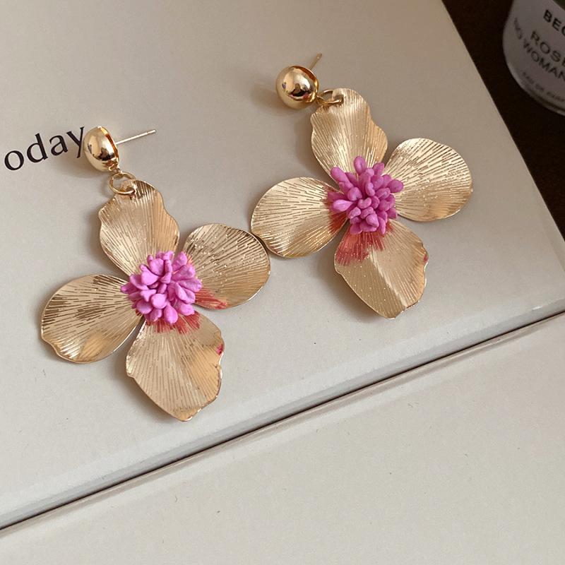 Metallic flower pattern silver needle earrings fashionable personality versatile earrings