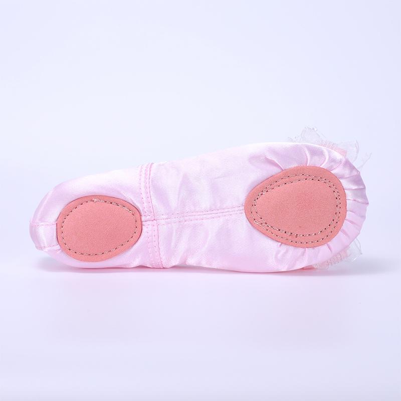 Girls Dance Shoes Soft-Soled Practice Shoes Satin Ballet Shoes Baby Dancing Shoes Cute Stage Performance Cat Claw Shoes