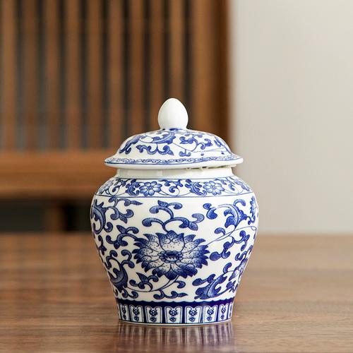 Retro Ceramic Tea Pot with Lid Sealed Mini Portable Tea Pot Tea Box Tea Container Living Room Coffee Table Decorative Ornaments
