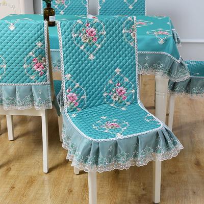 Textil do obýváku a jídelny – Potahy na židle