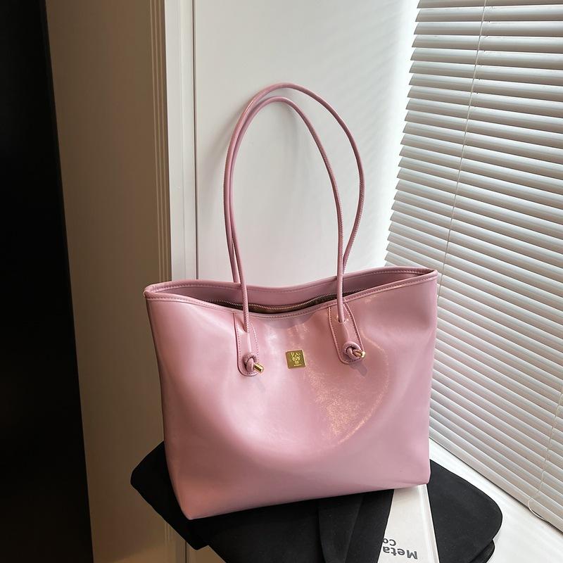 Stylish Large-capacity Tote Bag Women's New Simple and Versatile Shoulder Bag, High-end Commuter Armpit Bag